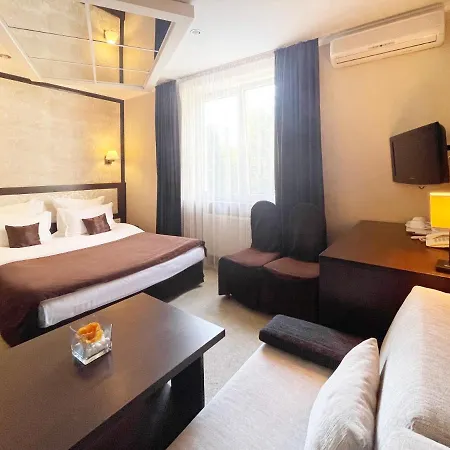 Eney Boutique 4* Lviv