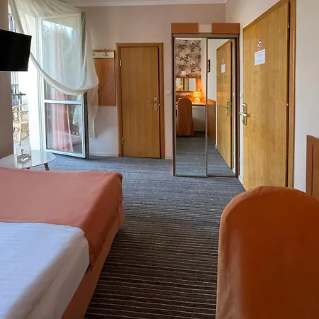 Hotell Eney Boutique 4*