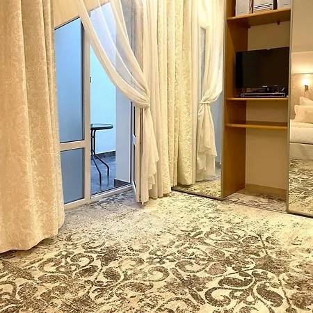 Hotel Eney Boutique 4*