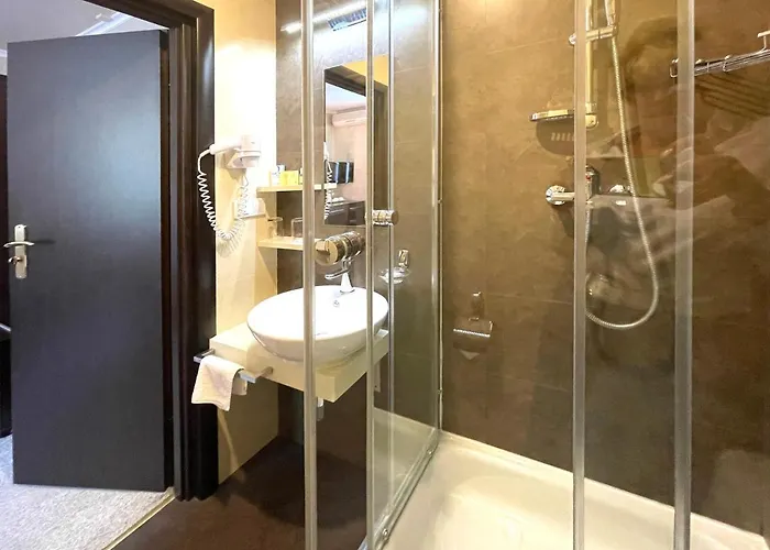 Eney Boutique לבוב