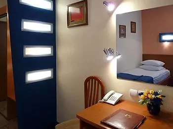 Eney Boutique מלון לבוב