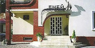 Hotel Eney Boutique 4*