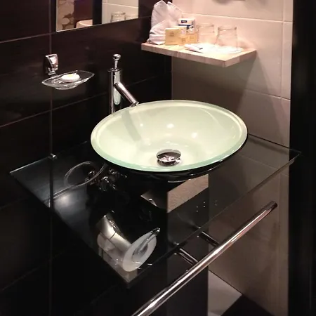 Hotell Eney Boutique